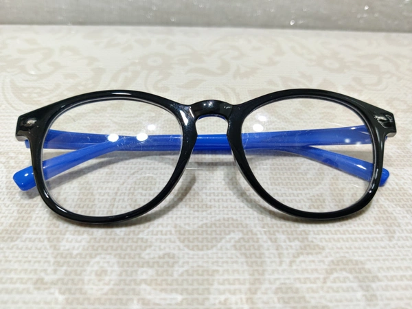 Spike 1002 - Black, 48