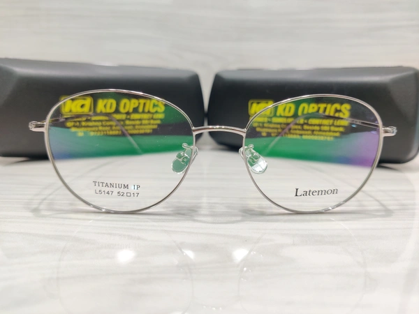 Latemon Titanium 5147 - Gray, 52