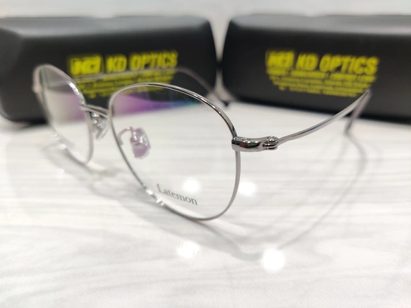 Latemon Titanium 5147 - Gray, 52