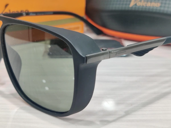 Volcano Polarized 906541 - Black, 56