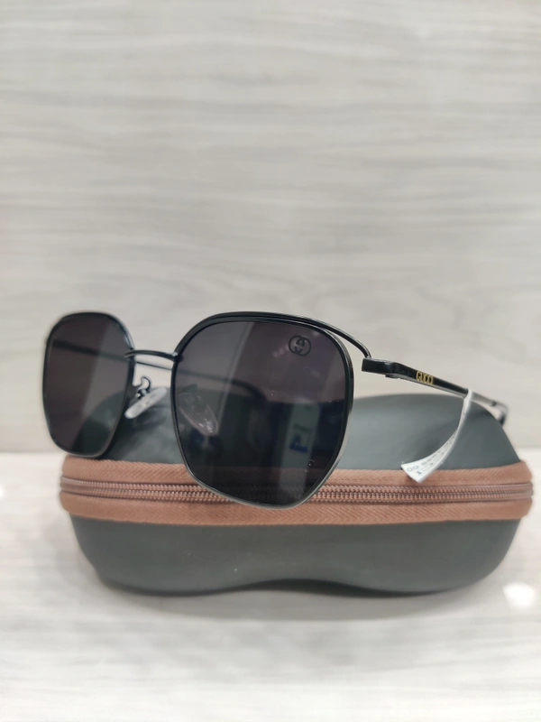 Gucci 723 - Black, 52