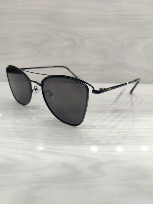 Vogue 722 - Black, 52