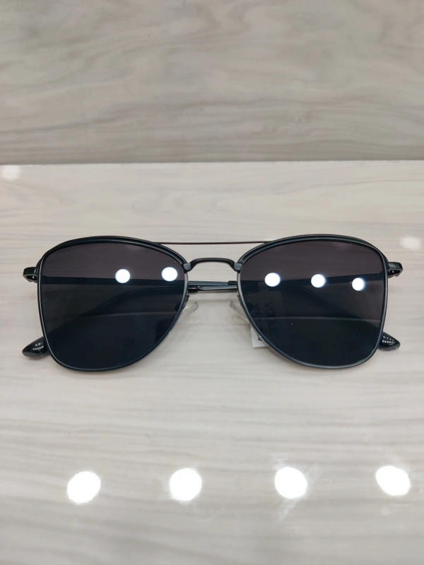 Vogue 722 - Black, 52