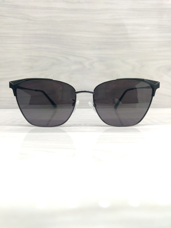 B80 680 - Black, 57