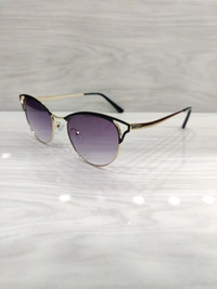 B80 687 - Black, 53