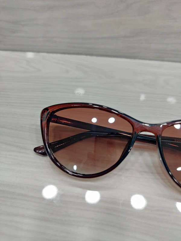 9304 Polarized  - Cinnamon