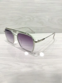 B80 738 - White, 54