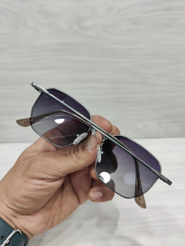 Knight Horse Polarized 31317 - Dove Gray, 52