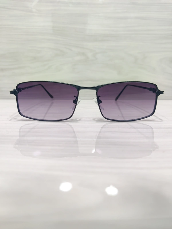 B80 667 - Black, 53