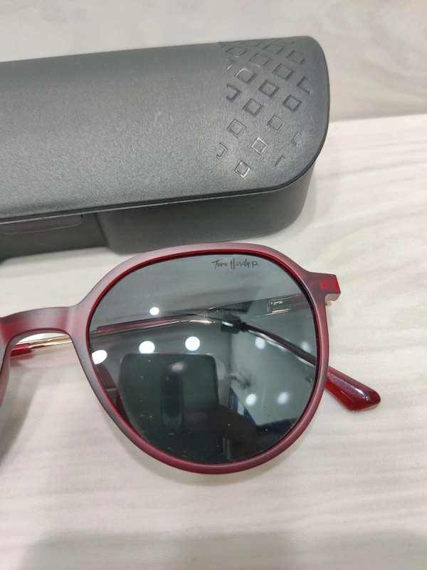 Tom Hardy Polarized 91021 - Maroon, 50