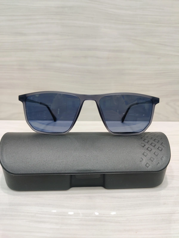 Tom Hardy Polarized 91018 - Melrose, 55