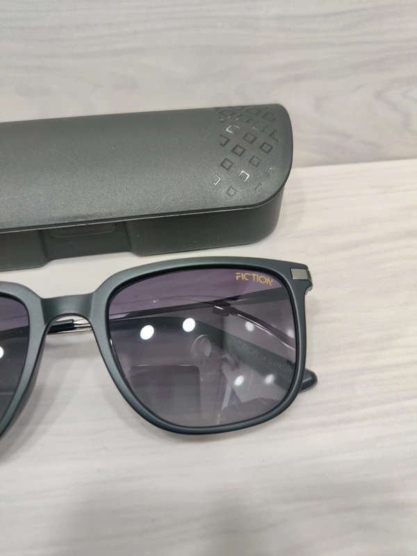 Fiction Polarized 5001 - Black