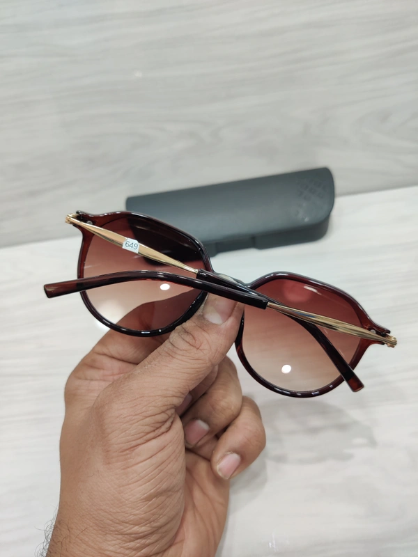 A 30104 - Brown, 54