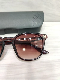 A 70031 - Brown, 51