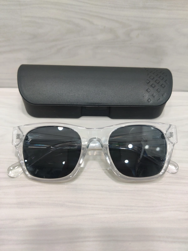 Polarized 3251 - 46, White