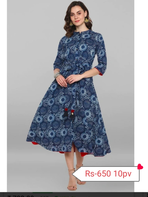 Gown - M