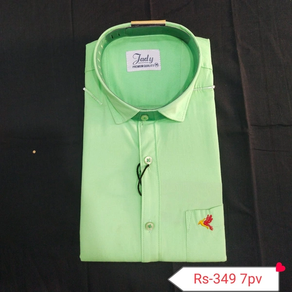 Shirt - M, Light Green