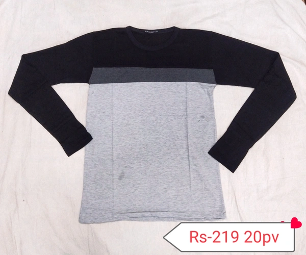 T Shirt - M