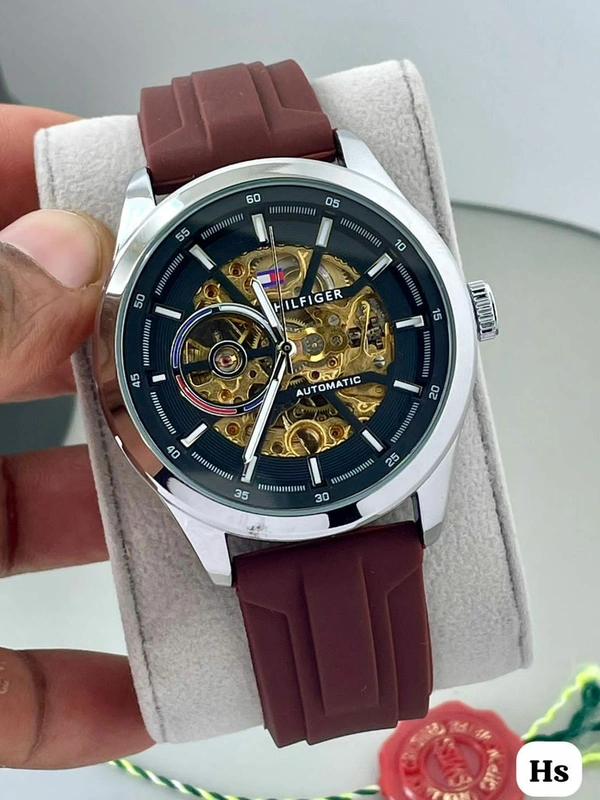TOMMY HILFIGER