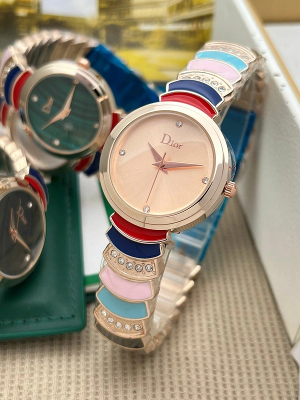 DIOR