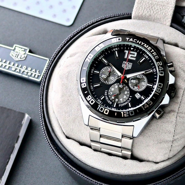 TAG HEUER