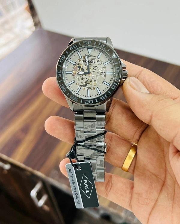 FOSSIL 