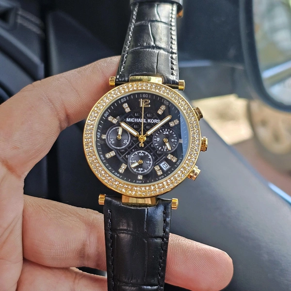 MICHAEL KORS