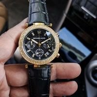 MICHAEL KORS