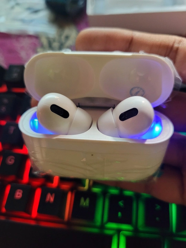Airpods Pro With Wirless Charging Case Active - White, FREE DELIVERY