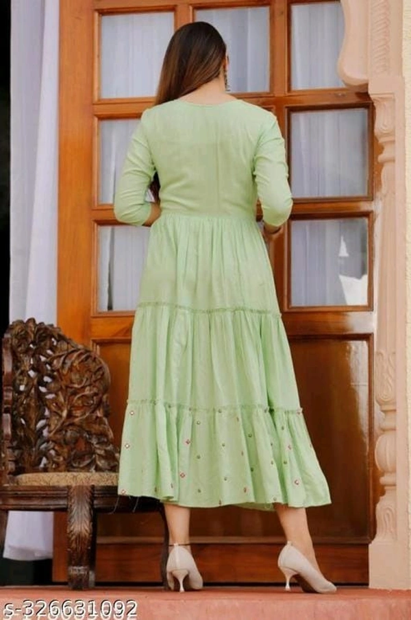 Gown  - L, FREE DELIVERY