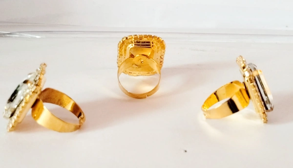 HR COSMETIC FASHION FA WOMAN RING PACK OF 3 - FREE SIZE, WHITE