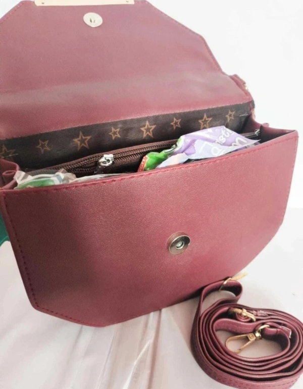 HR COSMETIC Woman Hand, Side, And Shoulder Bags Pack Of 1 - Bags, MAROON