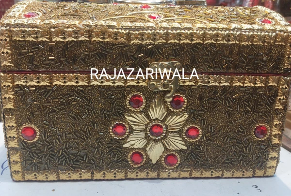 RAJAZARIWALA  दुल्हन सिंगार दानी (Makeup Box ) - Medium, Gold