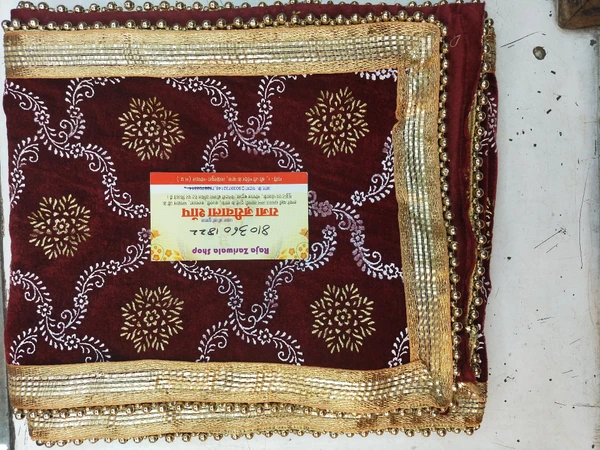 Dulha Stall - Maroon