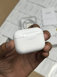 Apple AIRPODS Pro 2nd Generation 🔥🔥 - White