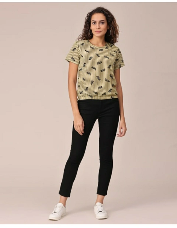 Bold & Classic Polyster T-shirt  - Multicolour, M
