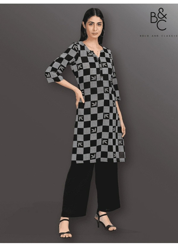 Bold & Classic Kurta Set - Multicolour, M