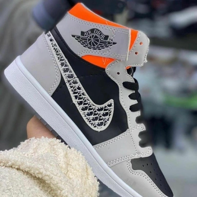 Footwear 