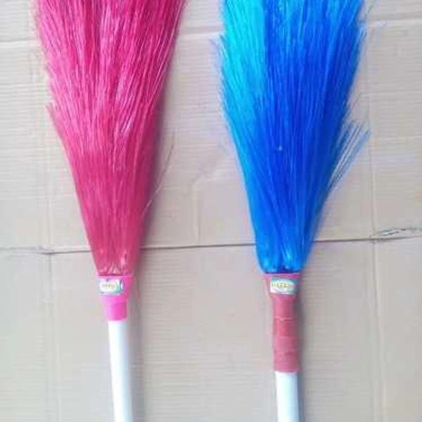 Kharatha Plastic Broom - 1 Pcs