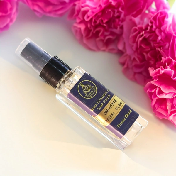 V Secret Bombshell and TF Cafe Rose BOGO Offer Set X - 9ml Edp Spray x 2