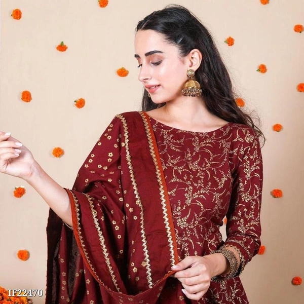 Beautiful Rayon Printed Kurta 3/4th Skeeves With Rayon Skirt And Cotton Dupatta Set * - XL