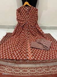 Cotton 60*60 Kurti With Pant With Malmal Cotton 100*100 Dupatta* - M