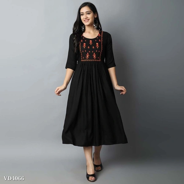 Embroidery Kurti* - XL, Black 🖤