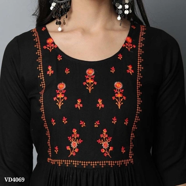 Embroidery Kurti* - XL, Black 🖤