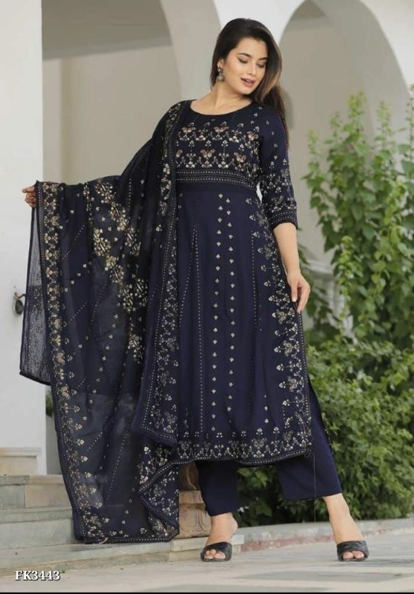 New Arrival Beautiful Nayra Cut Kurti* - L