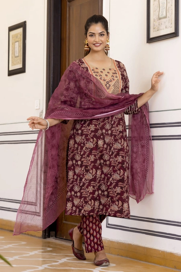 Heavy Embroidery worked kurti with pant and dupatta - XL