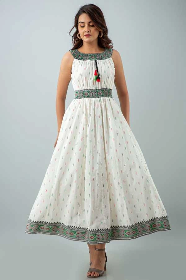 Beautiful Heavy Reyon Fabric Printed Gown Consite work/ Bobin Elastic - XXL