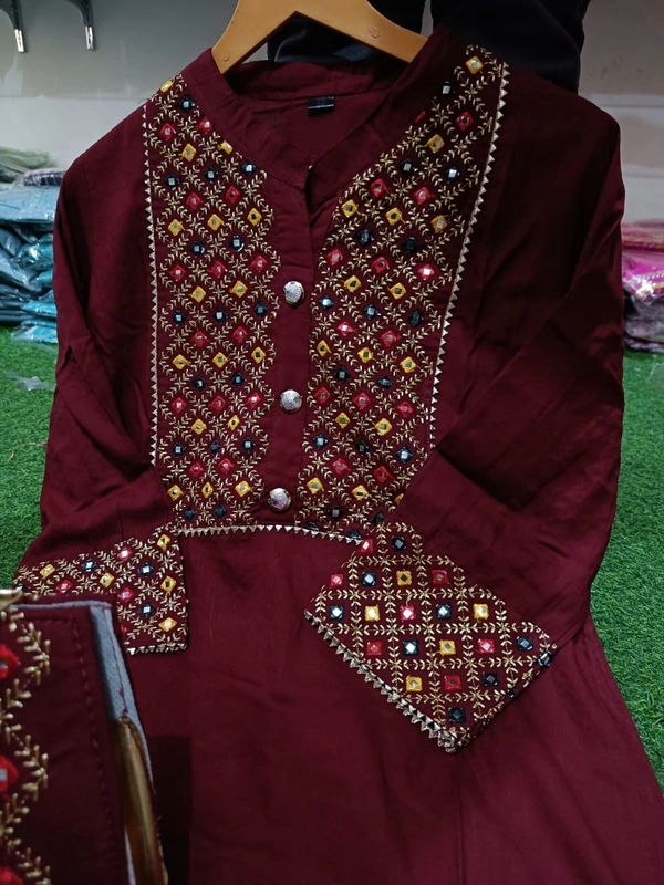 Beautiful Heavy Embroidery kurti with pant And beautiful matching Embroidery Bag 3 piece set - Maroon, M