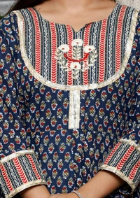 Beautiful Floral Printed Flairy Pattern Kurti with Full Length And Hand Butta In Front With Pant With Pant and Tie - Dye  Dupatta - L