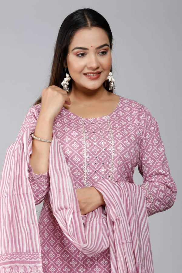 Cotton printed kurti pant dupatta set   - M